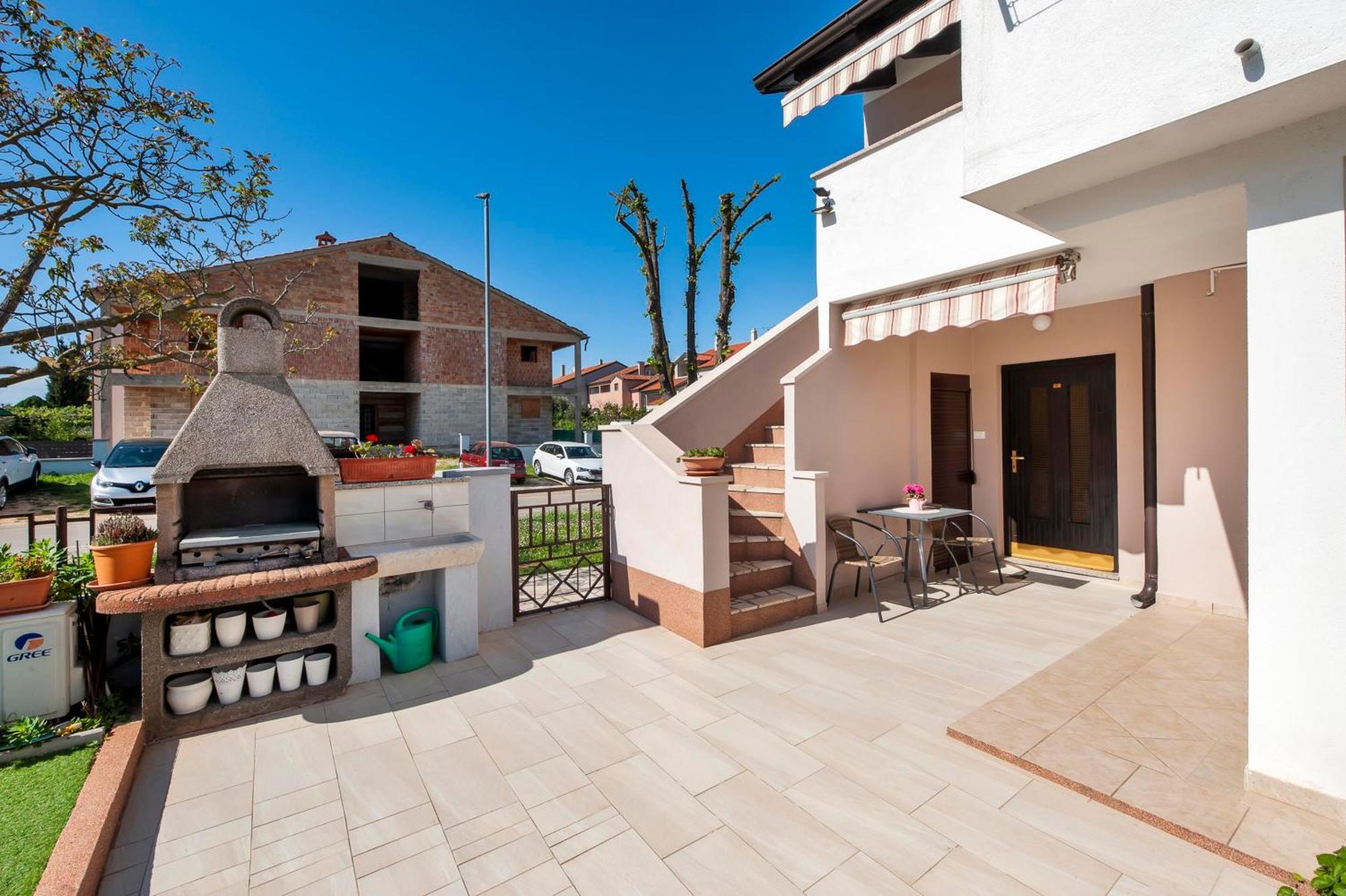 Apartments Pataj Ровінь Екстер'єр фото