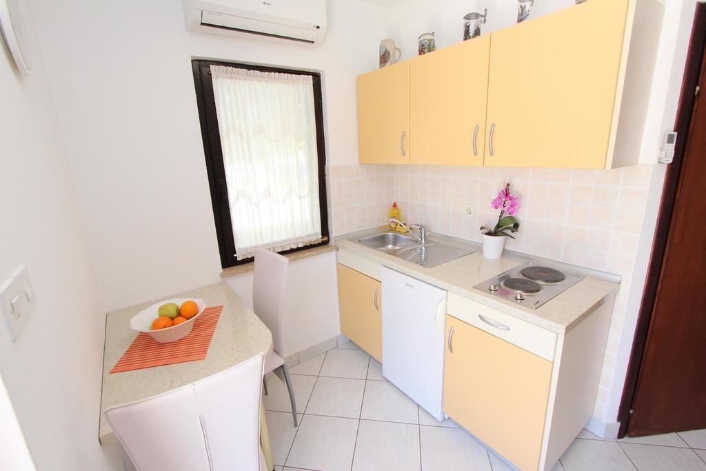 Apartments Pataj Ровінь Екстер'єр фото