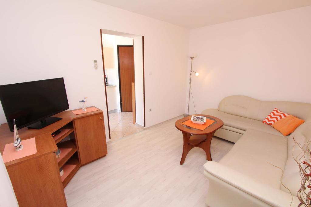 Apartments Pataj Ровінь Екстер'єр фото